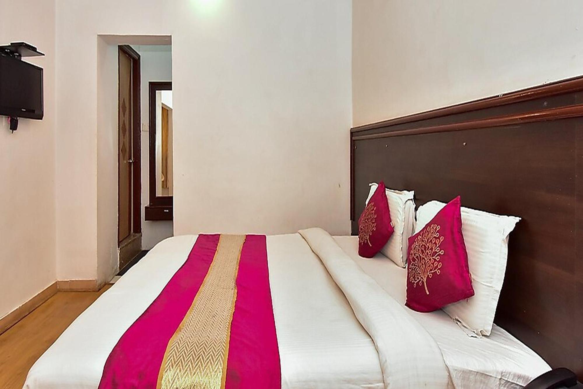Hotel Deep Palace Near Bus Stand Udaipole Udaipur Exterior foto