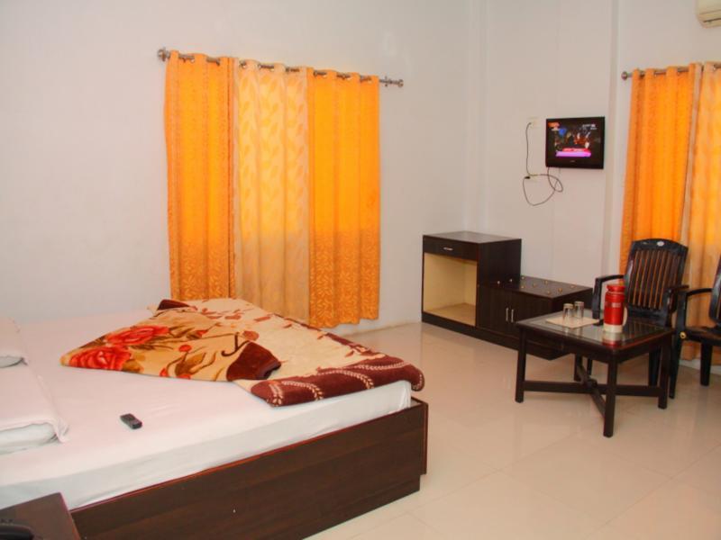 Hotel Deep Palace Near Bus Stand Udaipole Udaipur Exterior foto