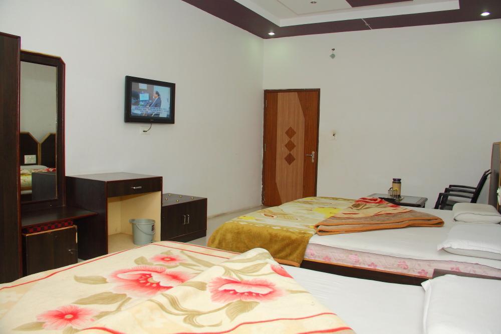 Hotel Deep Palace Near Bus Stand Udaipole Udaipur Exterior foto